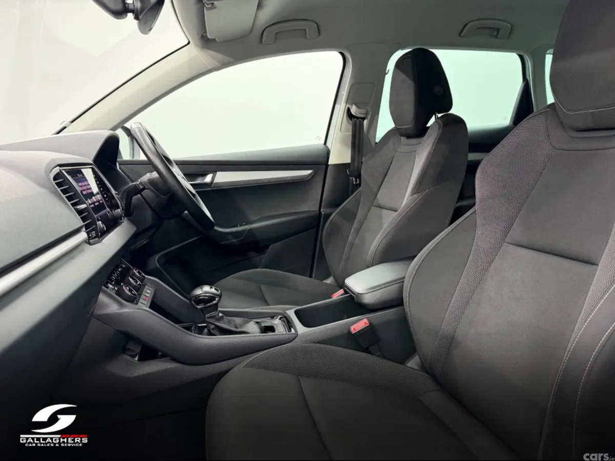 Skoda Karoq SUV, Diesel, 2023, Silver