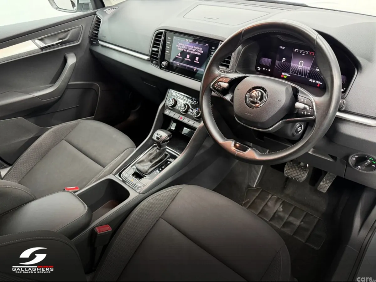 Skoda Karoq SUV, Diesel, 2023, Silver