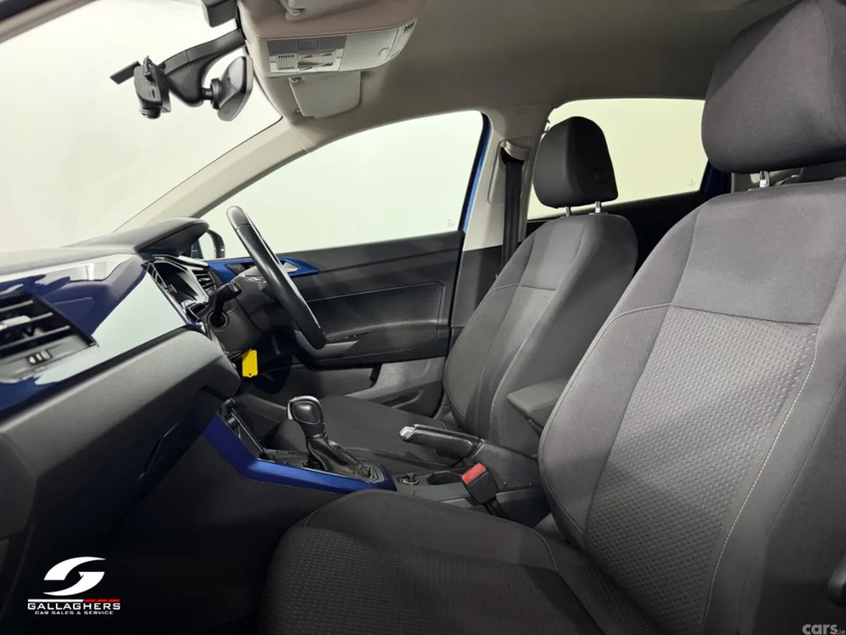 Volkswagen Polo Hatchback, Petrol, 2019, Blue