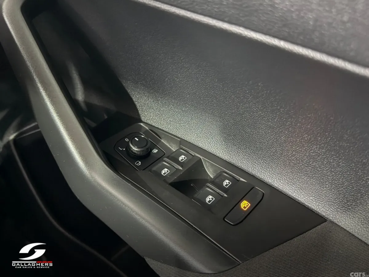 Volkswagen Polo Hatchback, Petrol, 2019, Blue