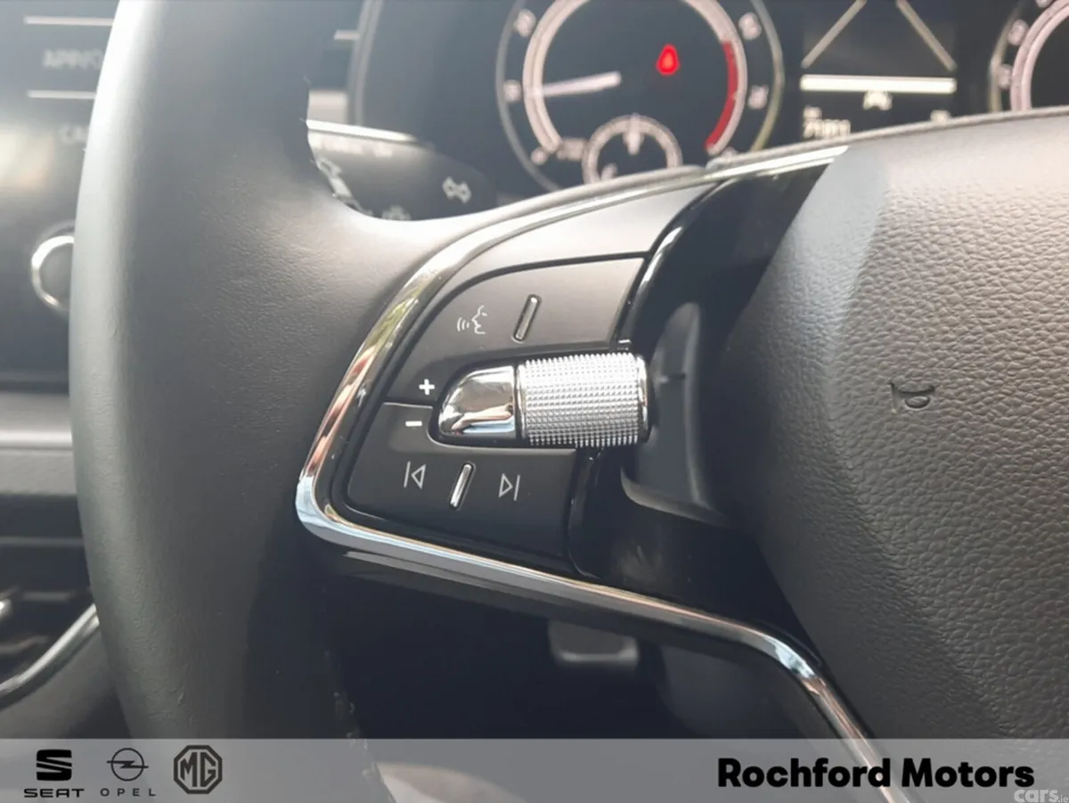 Skoda Kamiq Hatchback, Petrol, 2022, Black