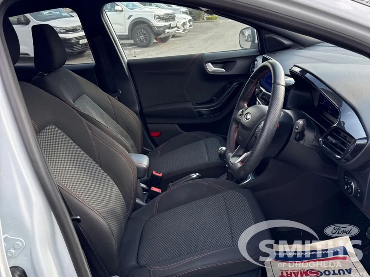 Ford Puma MPV, Petrol Hybrid, 2024, White