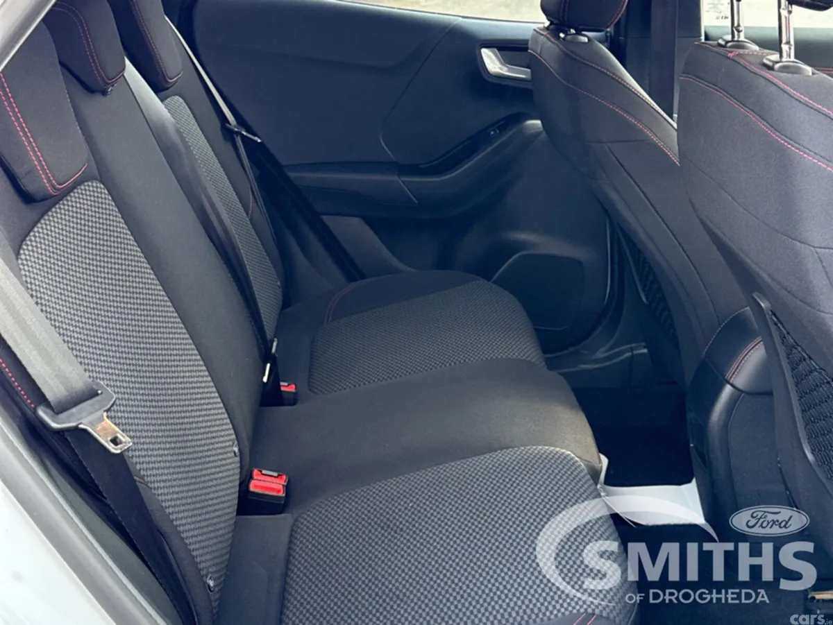 Ford Puma MPV, Petrol Hybrid, 2024, White