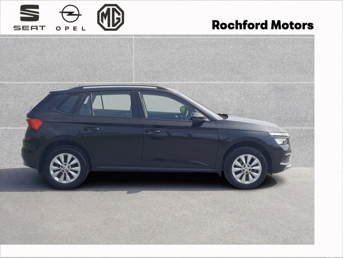 Skoda Kamiq Hatchback, Petrol, 2022, Black