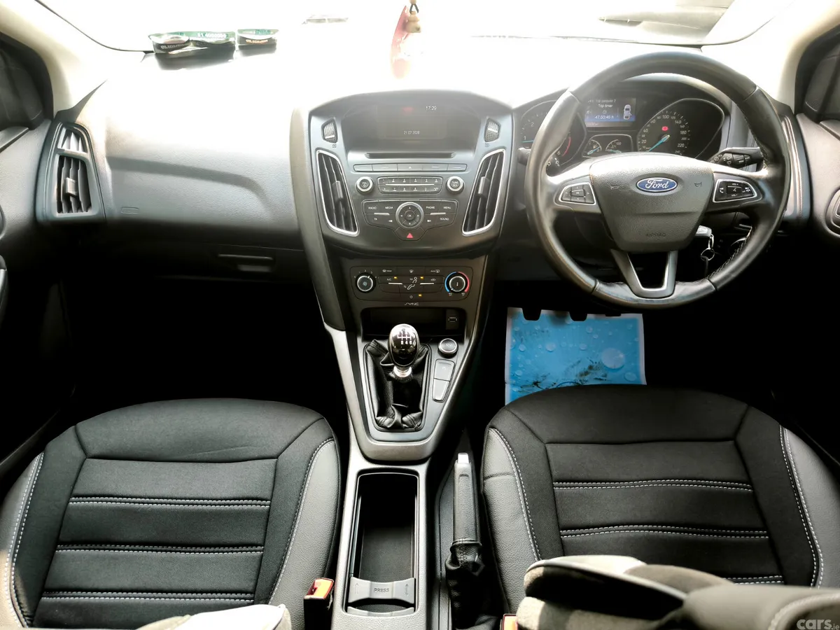 Ford Focus Hatchback, Diesel, 2015, Silver