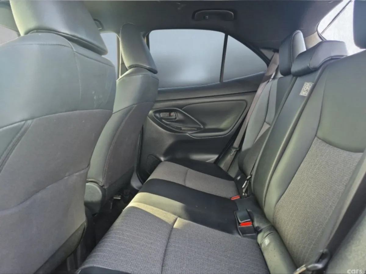 Toyota Yaris Cross SUV, Petrol Hybrid, 2023, Beige