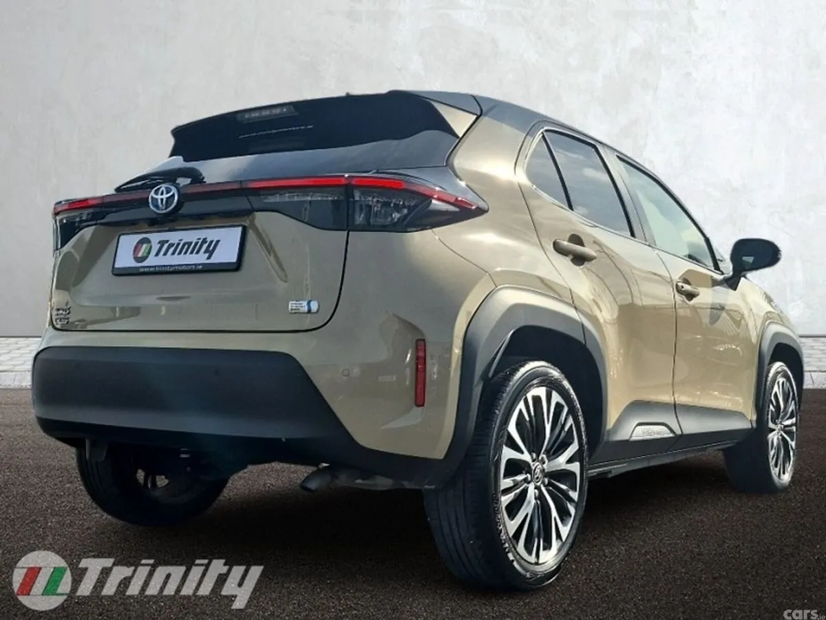 Toyota Yaris Cross SUV, Petrol Hybrid, 2023, Beige