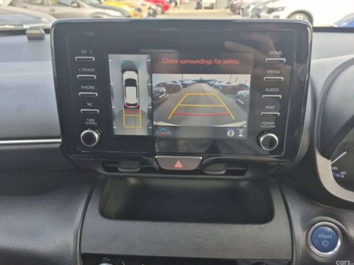 Toyota Yaris Cross SUV, Petrol Hybrid, 2023, Beige