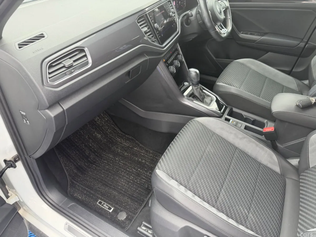 Volkswagen T-Roc SUV, Diesel, 2021, White
