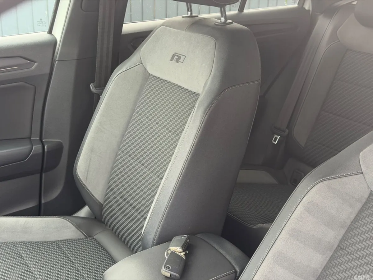 Volkswagen T-Roc SUV, Diesel, 2021, White