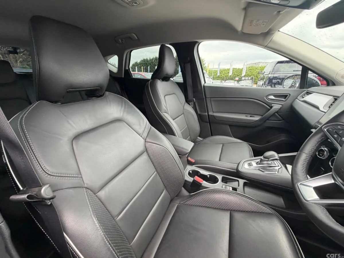 Renault Captur SUV, Petrol, 2021, White