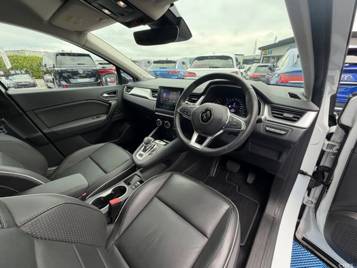 Renault Captur SUV, Petrol, 2021, White