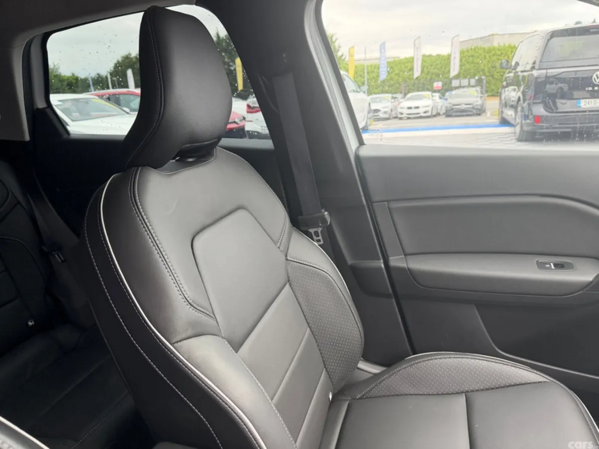 Renault Captur SUV, Petrol, 2021, White