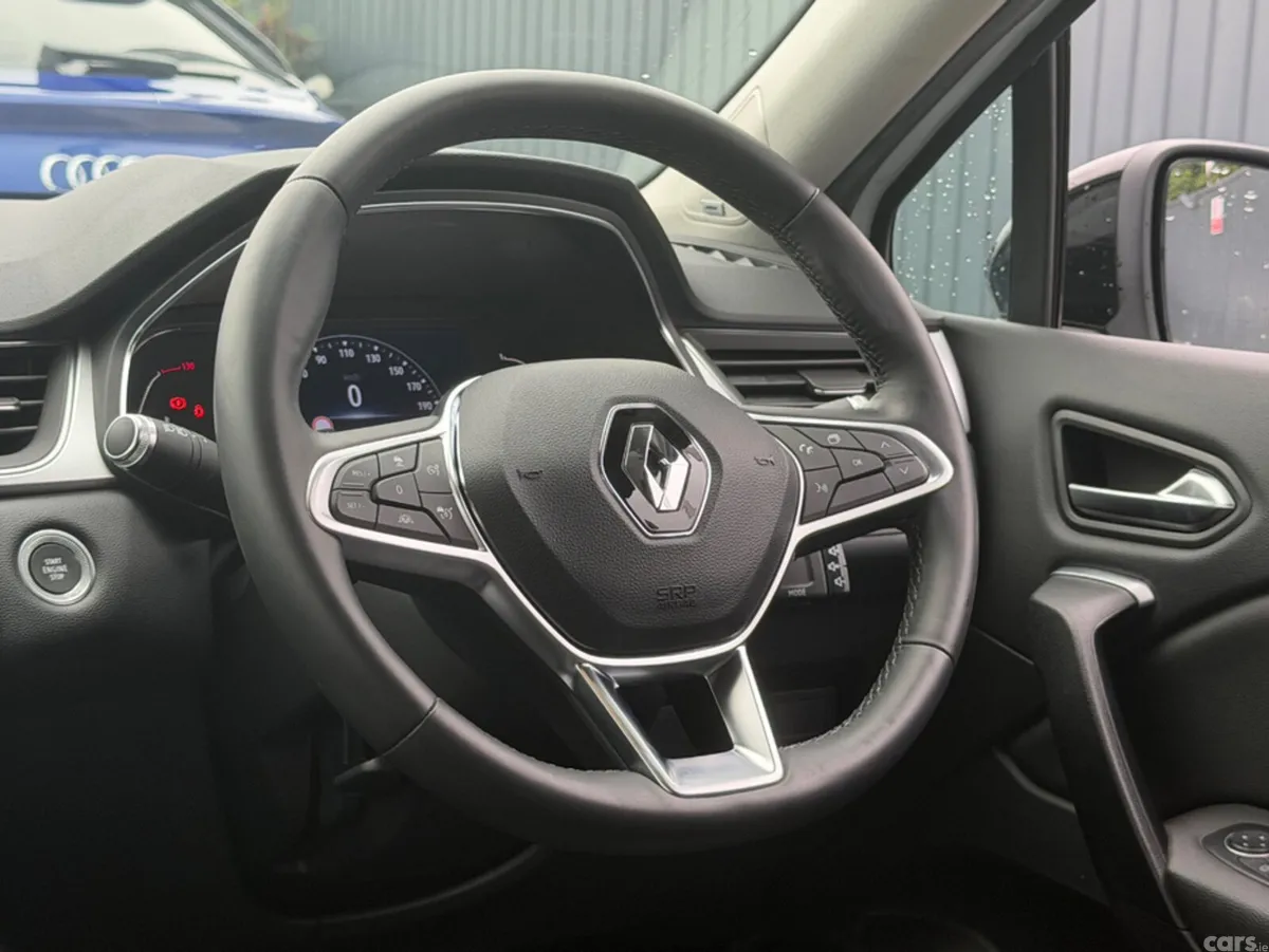 Renault Captur SUV, Petrol, 2021, White