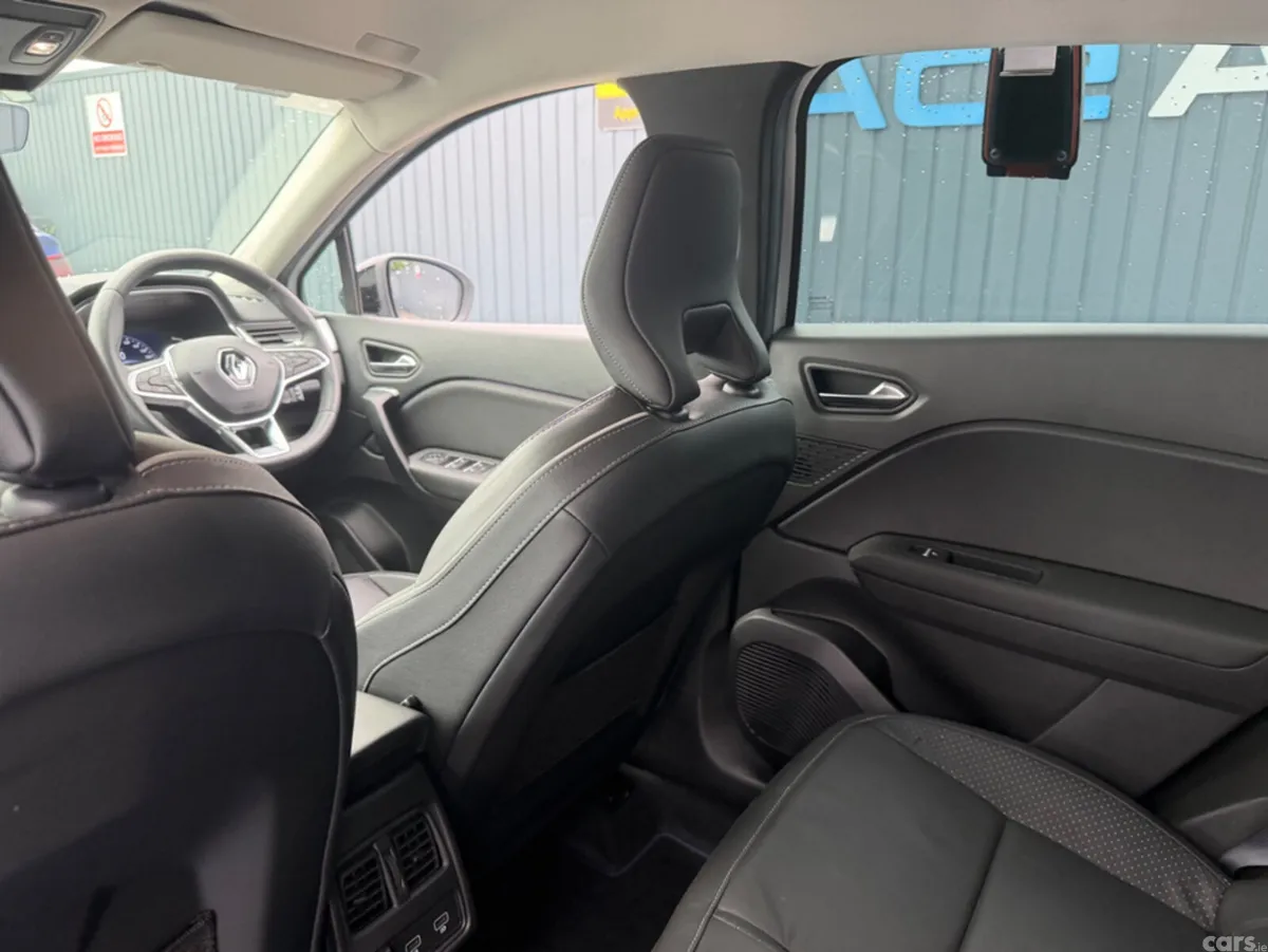 Renault Captur SUV, Petrol, 2021, White