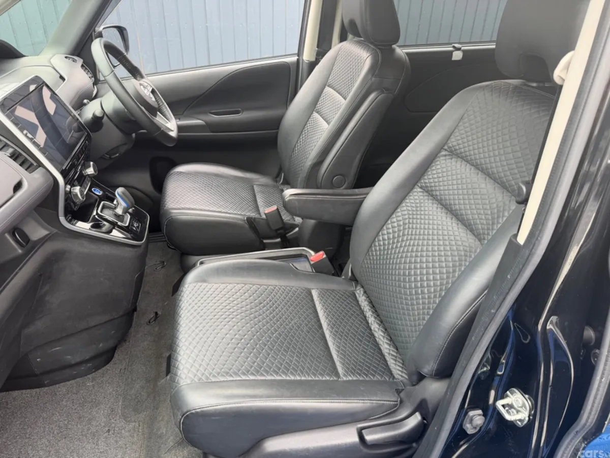 Nissan Serena MPV, Petrol Hybrid, 2021, Black