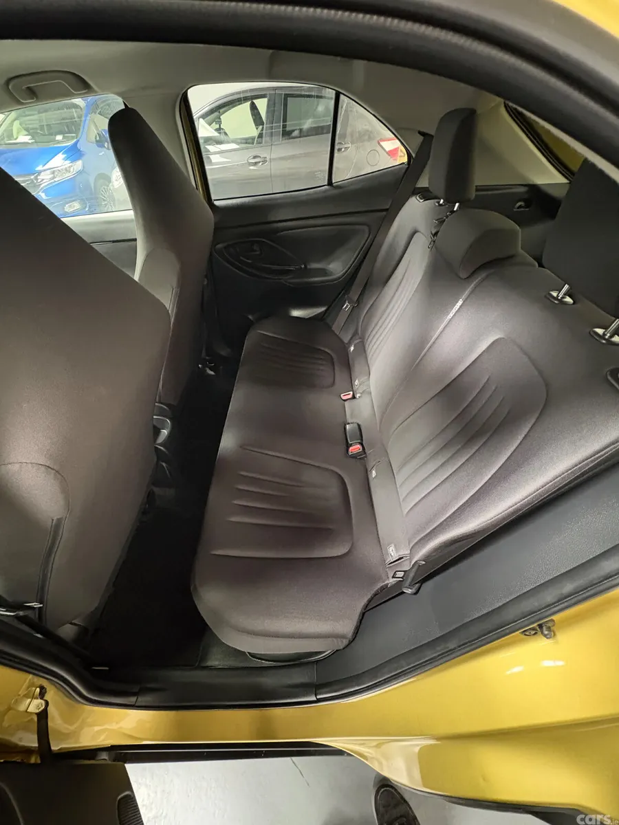 Toyota Yaris Cross Estate, Petrol Hybrid, 2022, Gold