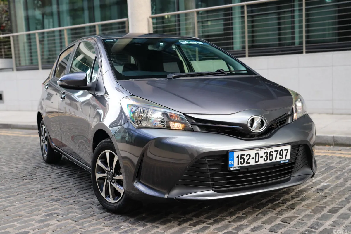 Toyota Vitz Hatchback, Petrol, 2015, Grey