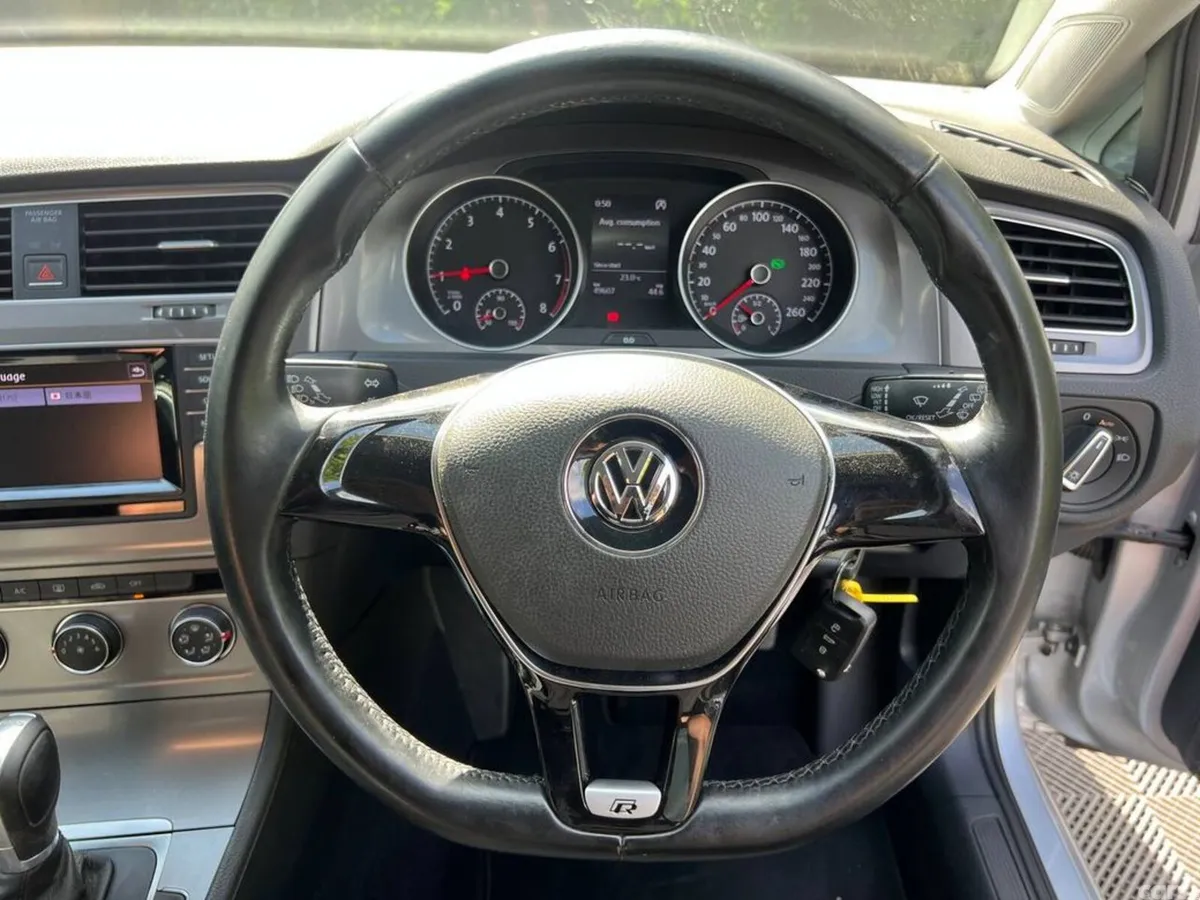 Volkswagen Golf Hatchback, Petrol, 2015, Silver