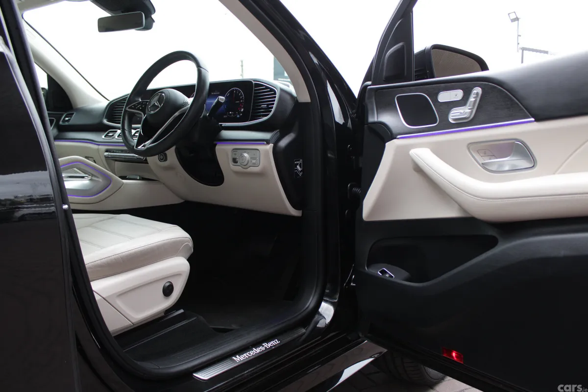 Mercedes-Benz GLE SUV, Diesel Hybrid, 2024, Black