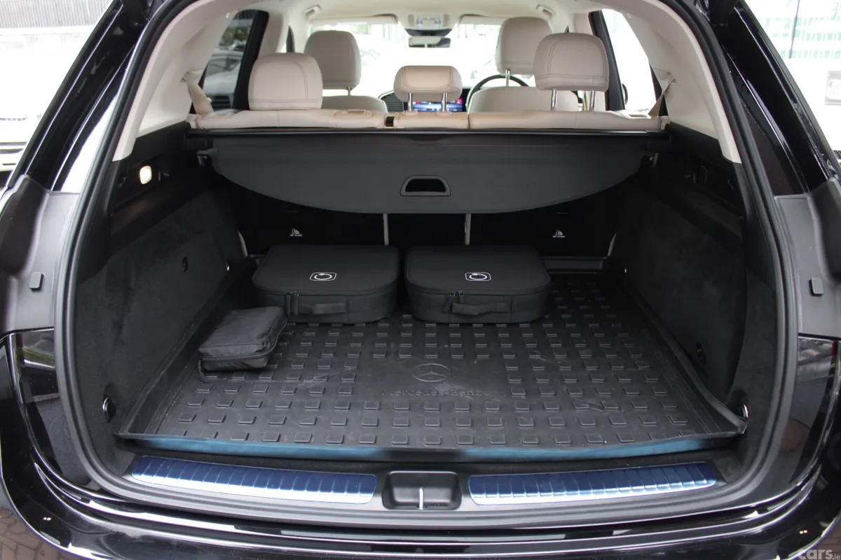 Mercedes-Benz GLE SUV, Diesel Hybrid, 2024, Black