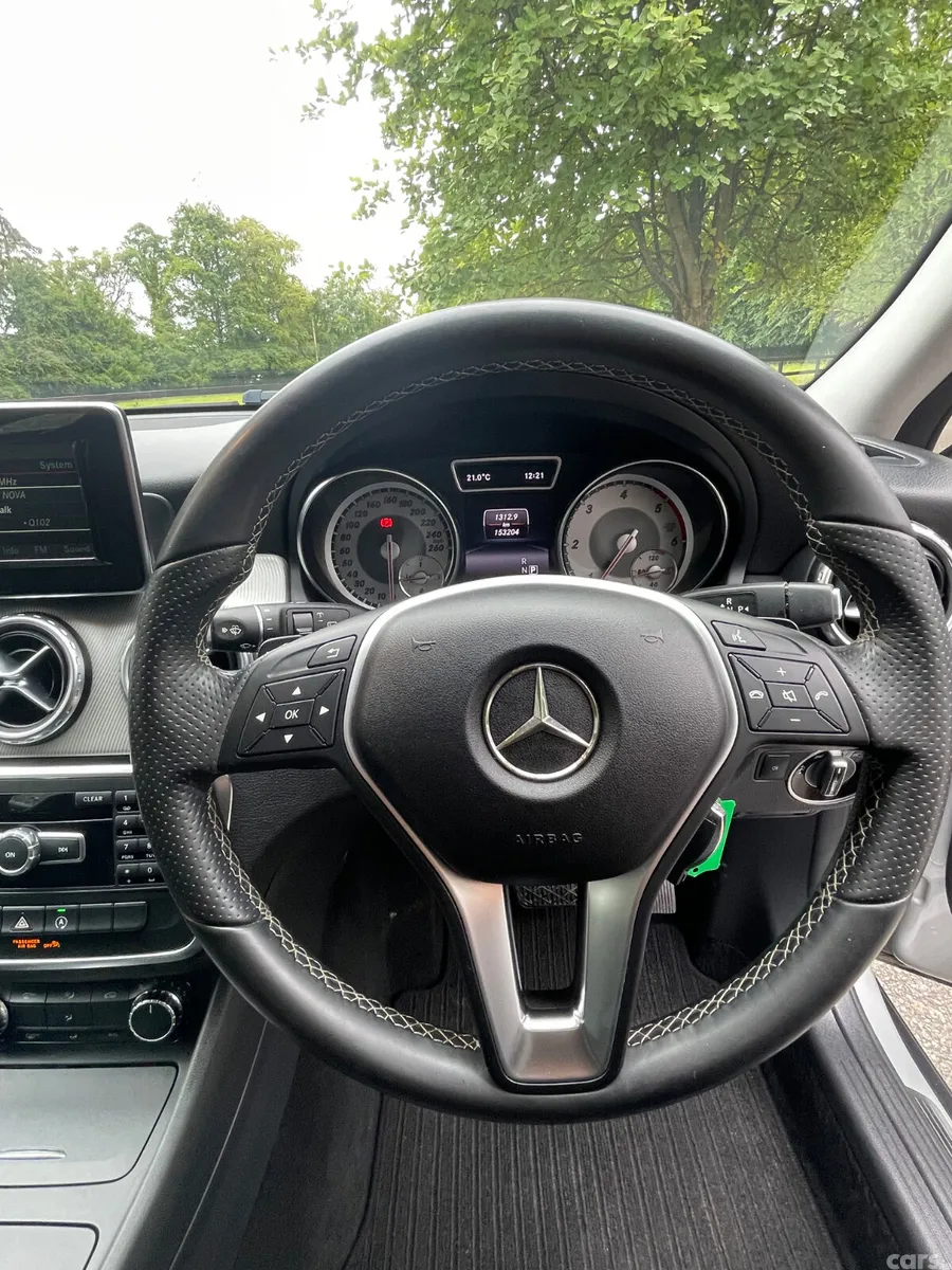 Mercedes-Benz GLA SUV, Diesel, 2015, Silver