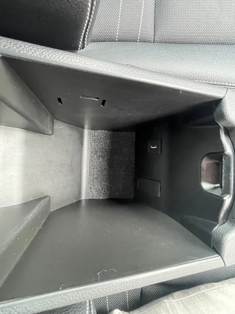 Mercedes-Benz GLA SUV, Diesel, 2015, Silver