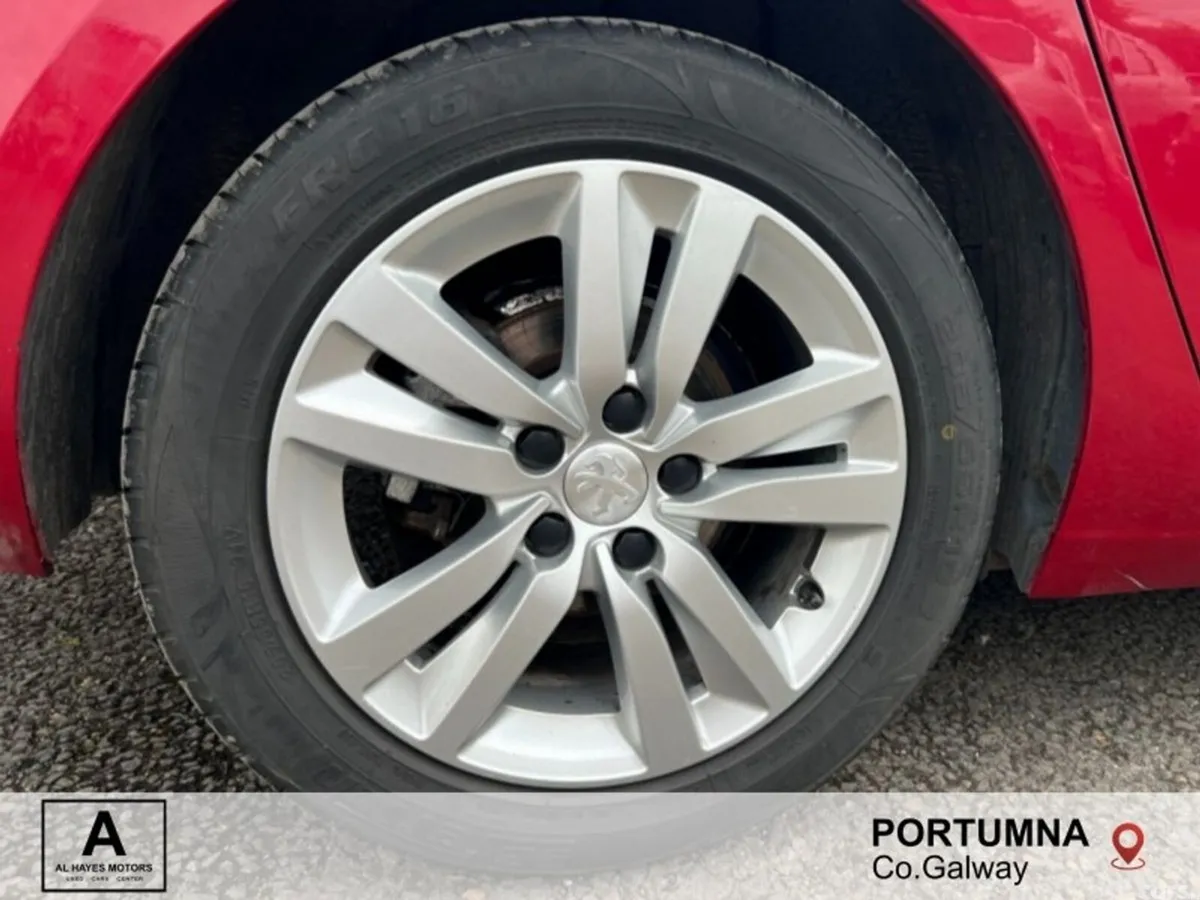 Peugeot 308 Hatchback, Diesel, 2019, Red