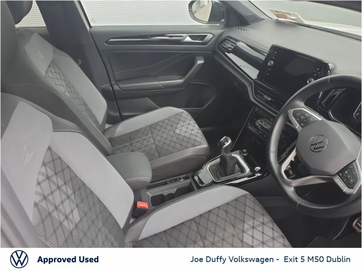 Volkswagen T-Roc SUV, Petrol, 2024, Grey