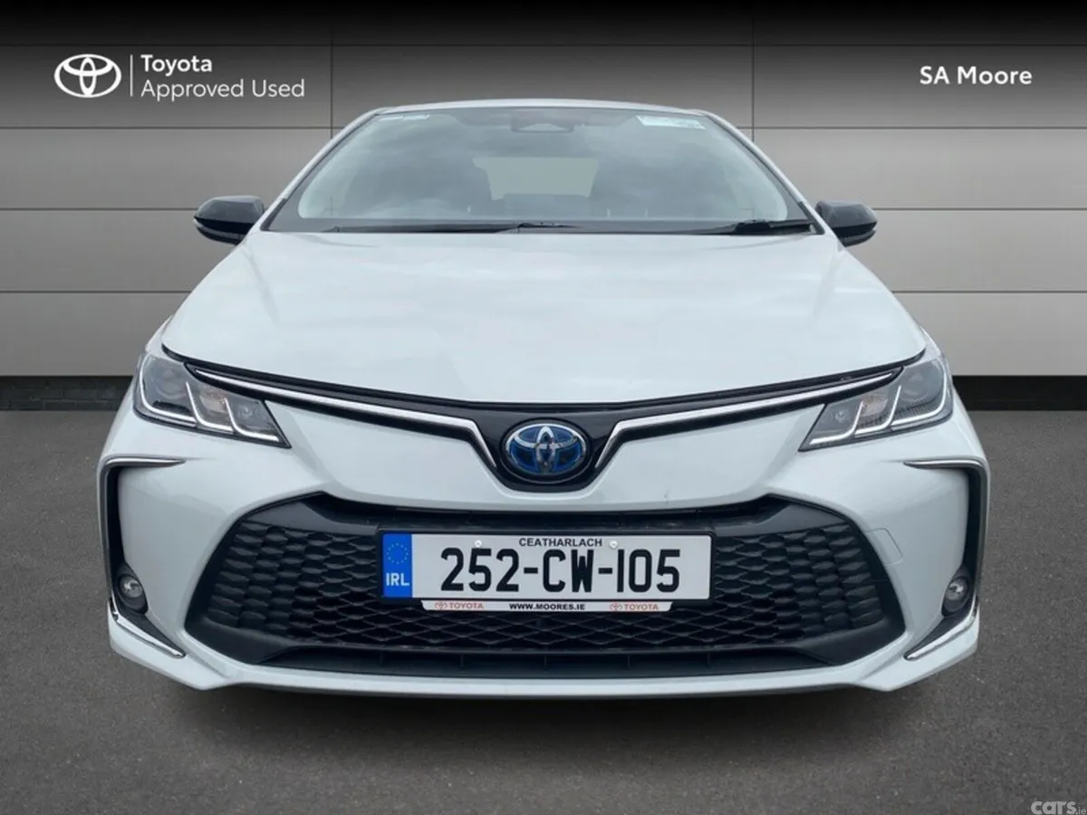 Toyota Corolla Saloon, Petrol Hybrid, 2025, Grey