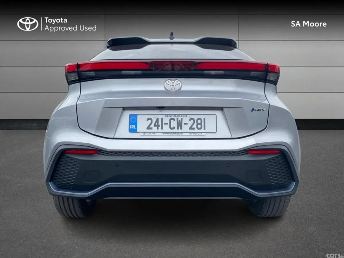Toyota C-HR SUV, Petrol Hybrid, 2024, Grey