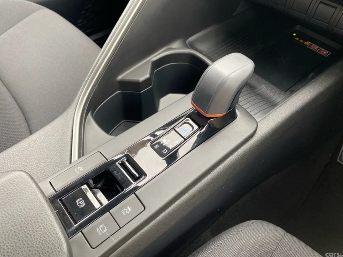 Toyota C-HR SUV, Petrol Hybrid, 2024, Grey