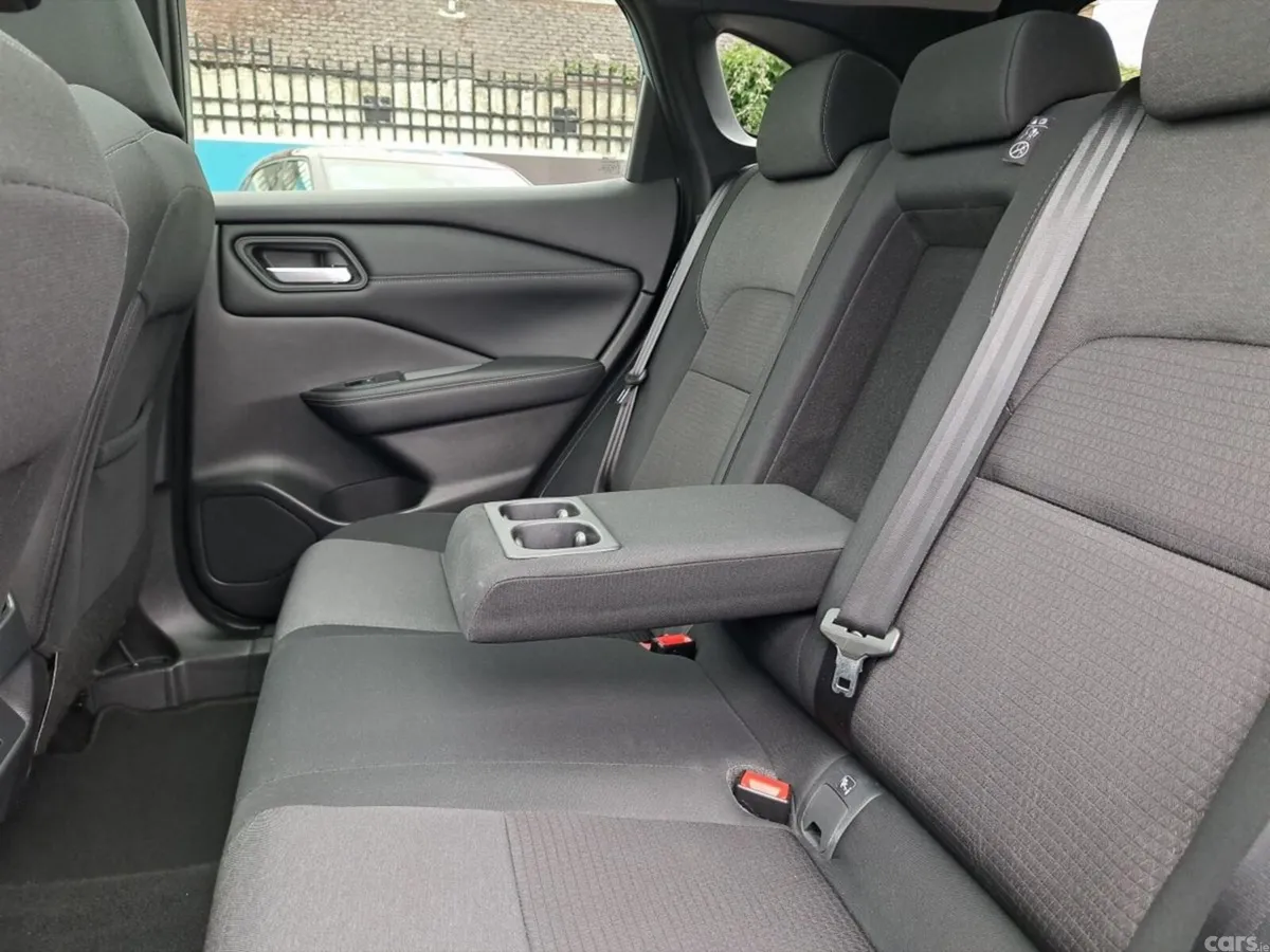 Nissan Qashqai SUV, Petrol, 2024, Grey