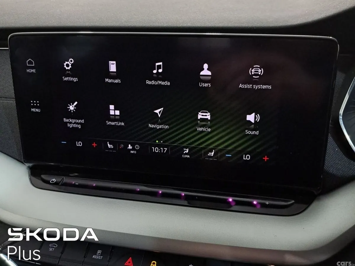 Skoda Octavia Saloon, Diesel, 2023, Blue