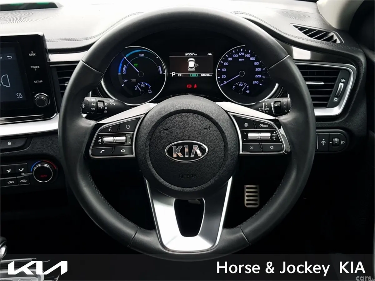 Kia XCeed Hatchback, Petrol Plug-in Hybrid, 2020, White