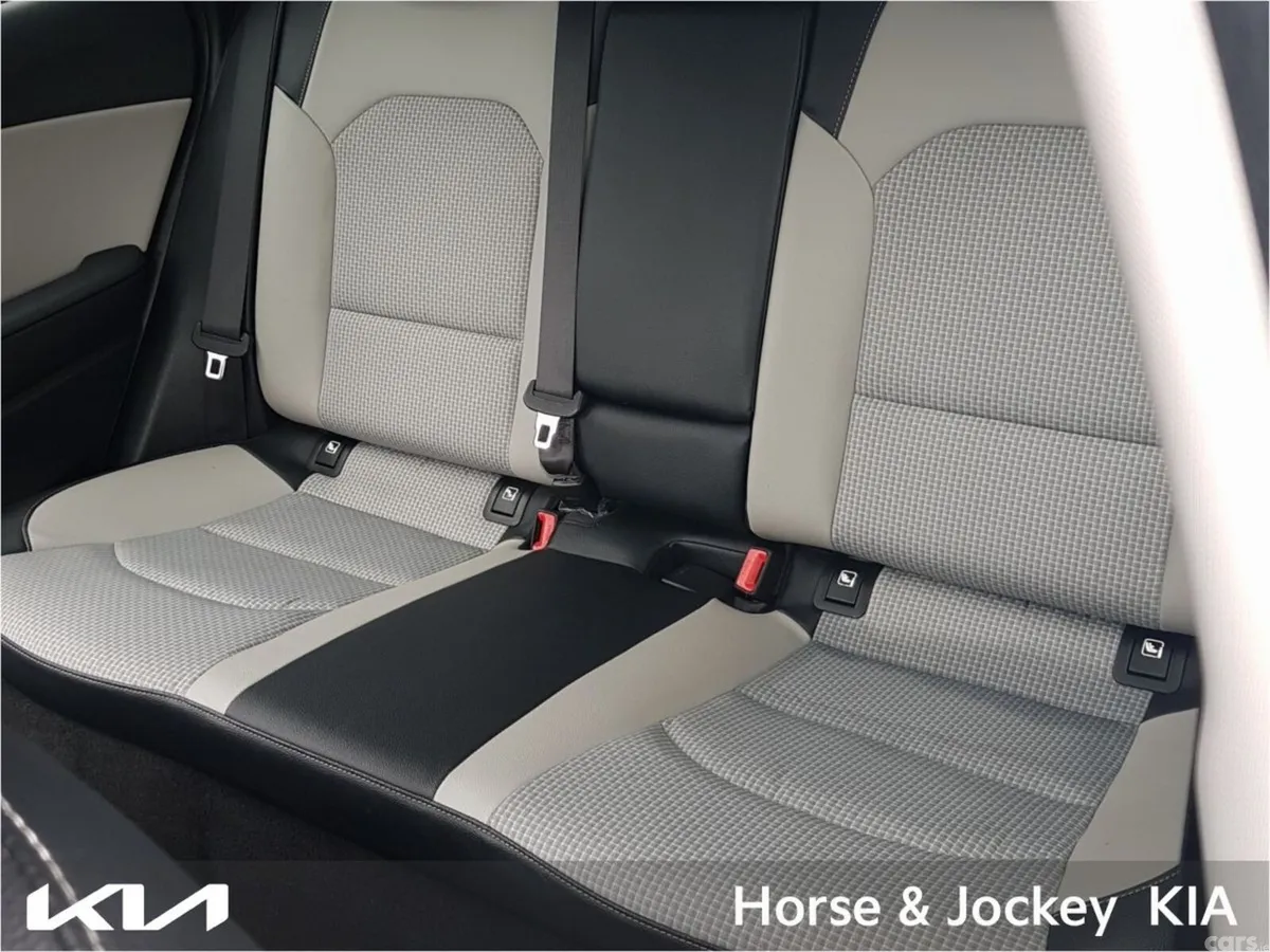 Kia XCeed Hatchback, Petrol Plug-in Hybrid, 2020, White