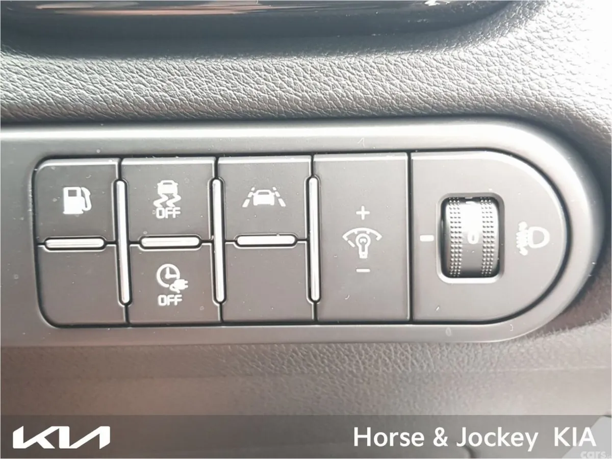Kia XCeed Hatchback, Petrol Plug-in Hybrid, 2020, White