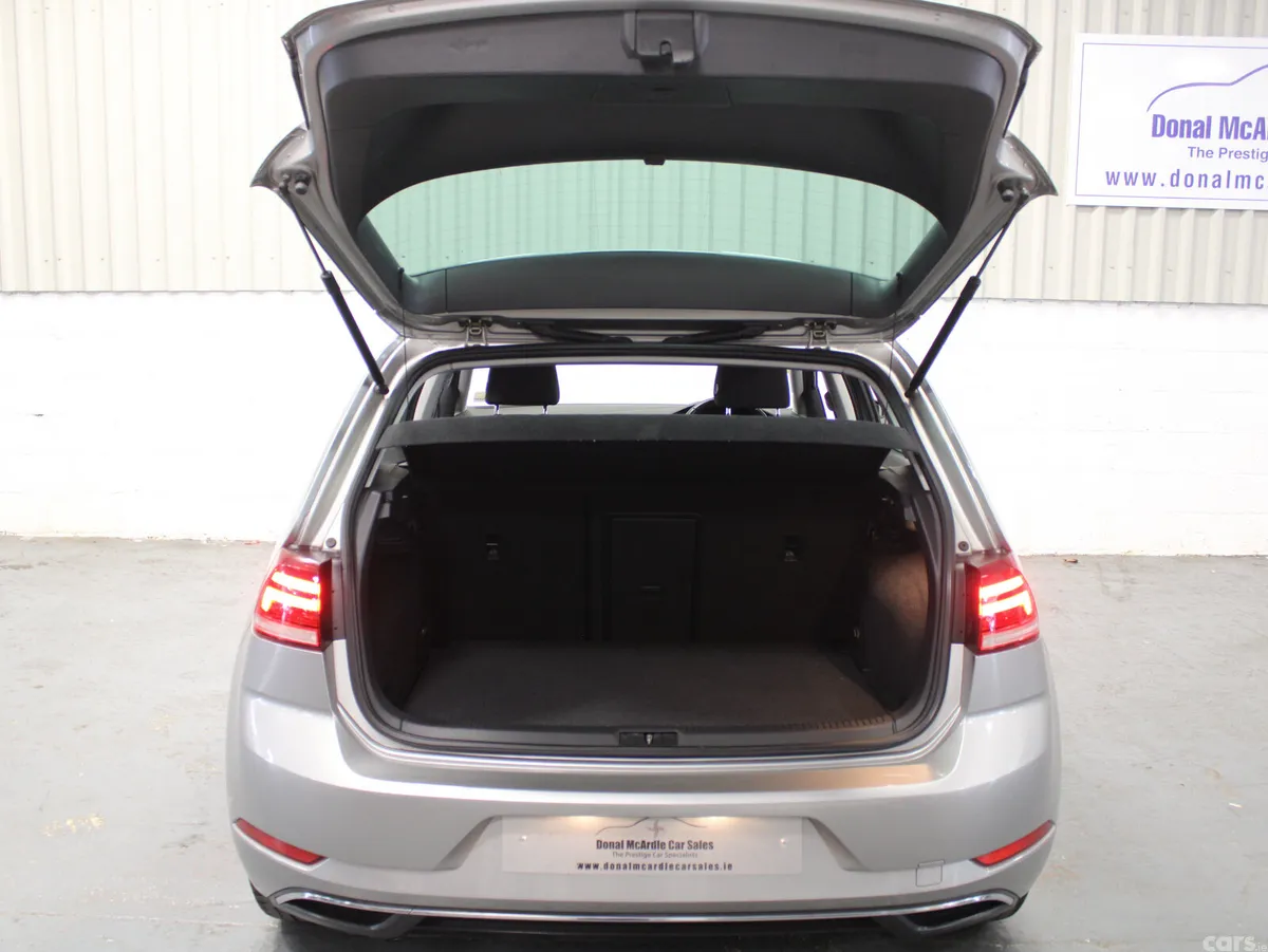 Volkswagen Golf Hatchback, Petrol, 2019, Silver