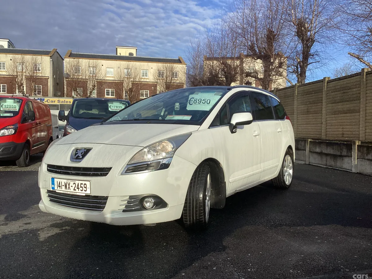 Peugeot 5008 MPV, Diesel, 2014, White