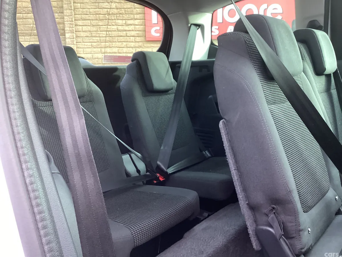 Peugeot 5008 MPV, Diesel, 2014, White
