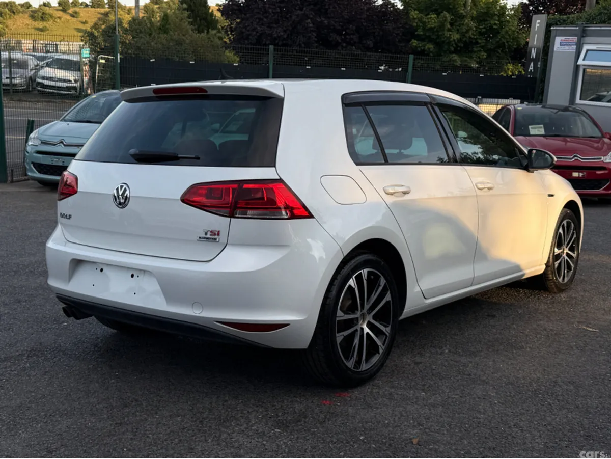 Volkswagen Golf Hatchback, Petrol, 2014, White