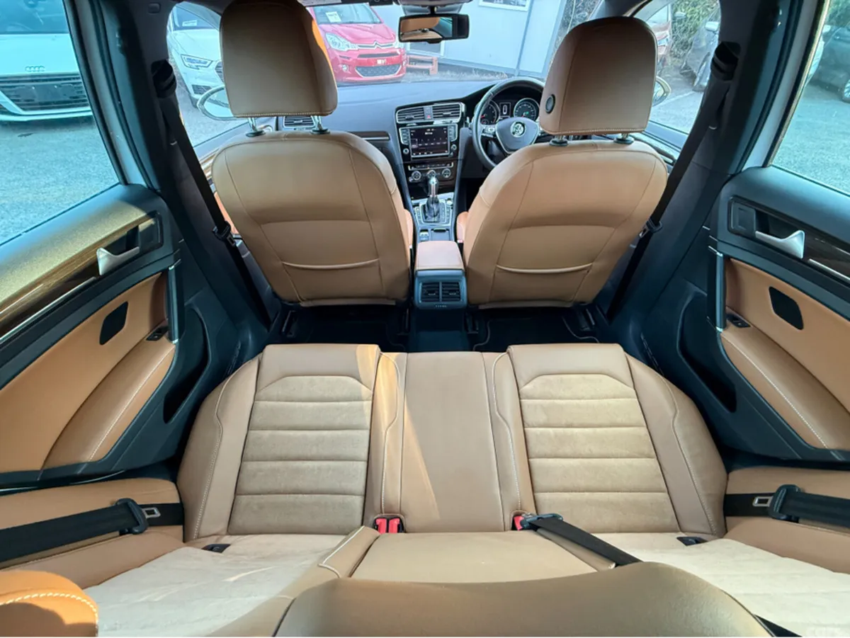 Volkswagen Golf Hatchback, Petrol, 2014, White