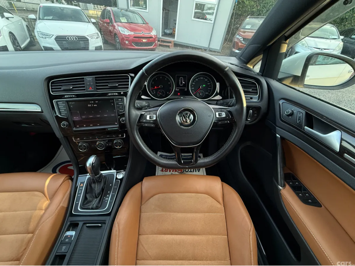 Volkswagen Golf Hatchback, Petrol, 2014, White