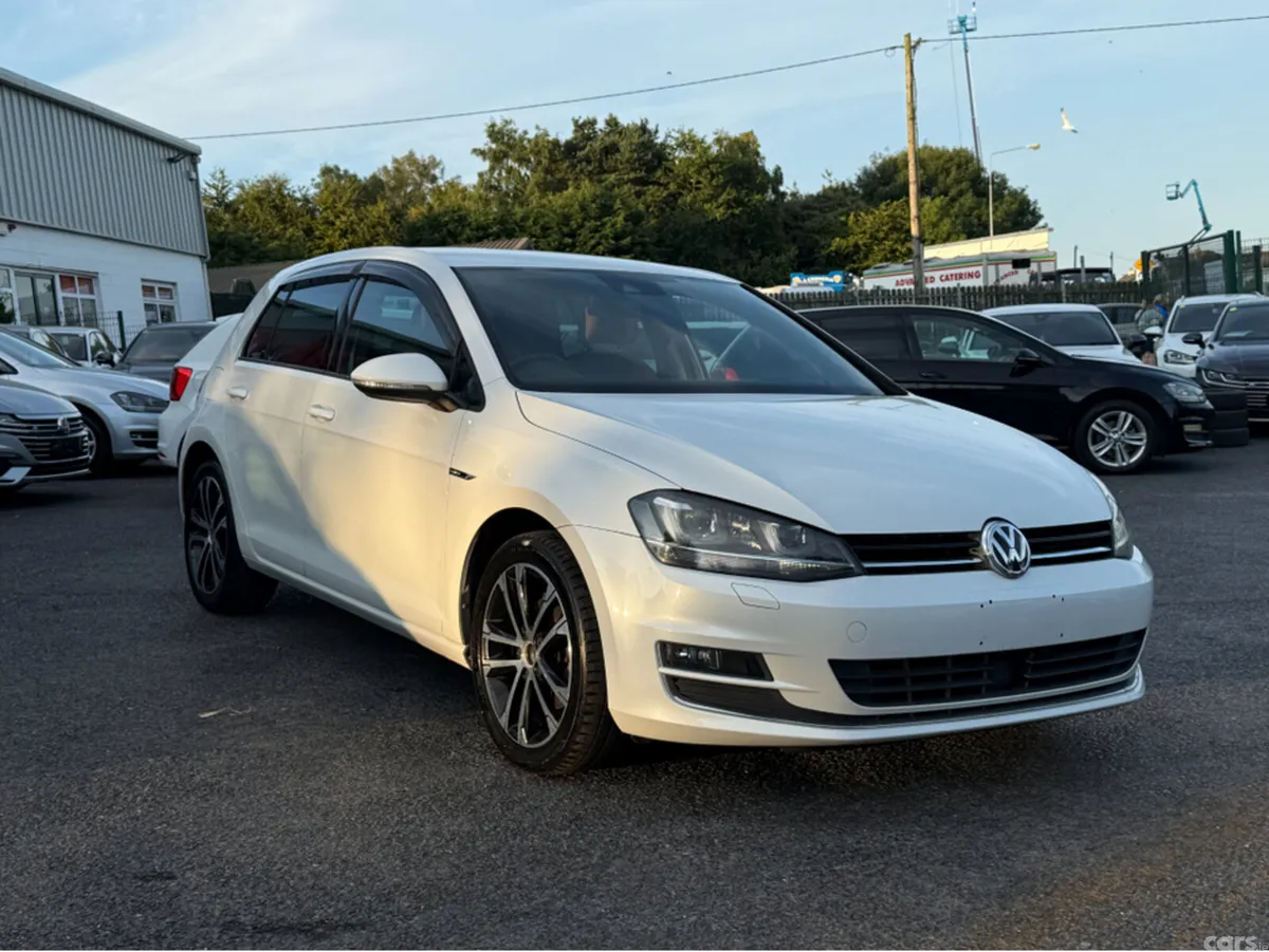 Volkswagen Golf Hatchback, Petrol, 2014, White
