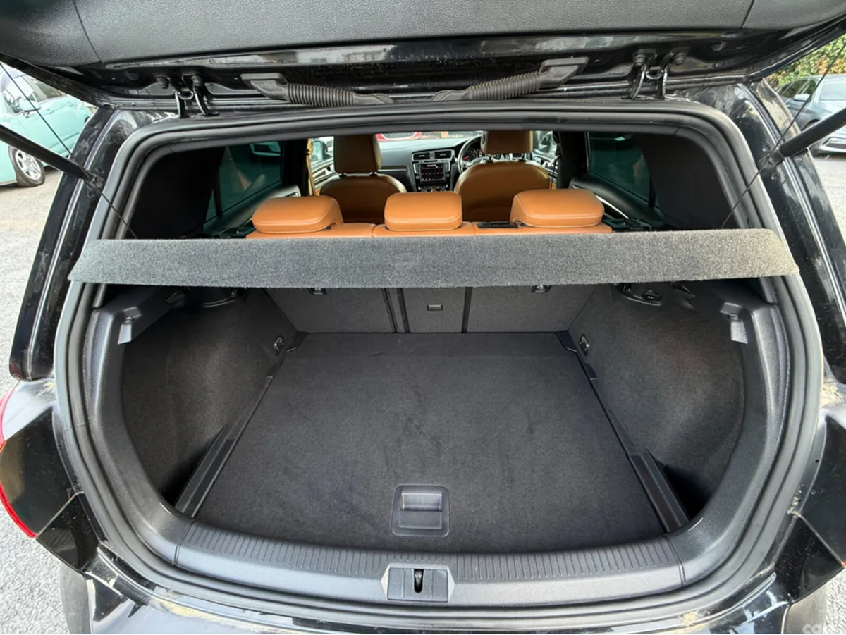 Volkswagen Golf Hatchback, Petrol, 2015, Black