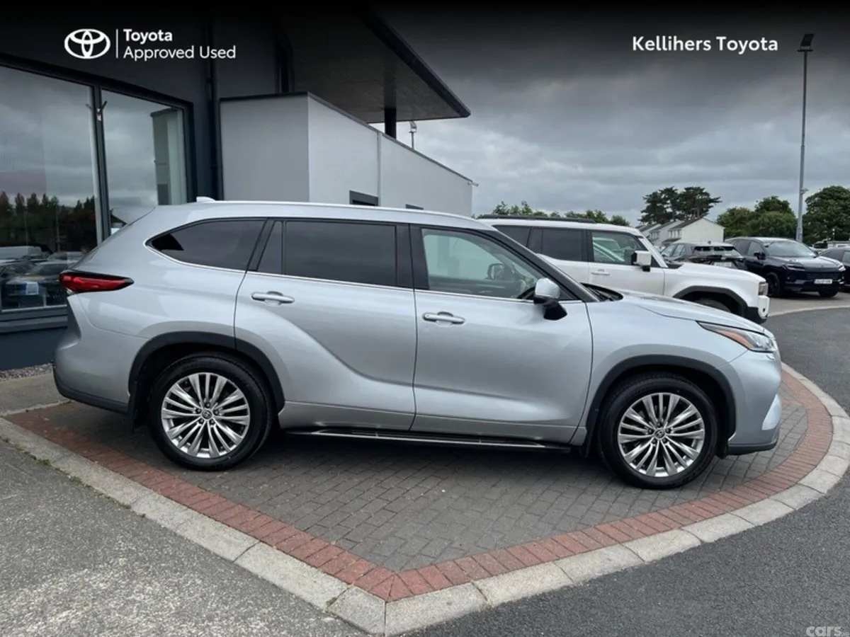 Toyota Highlander Estate, Petrol Hybrid, 2024, Grey