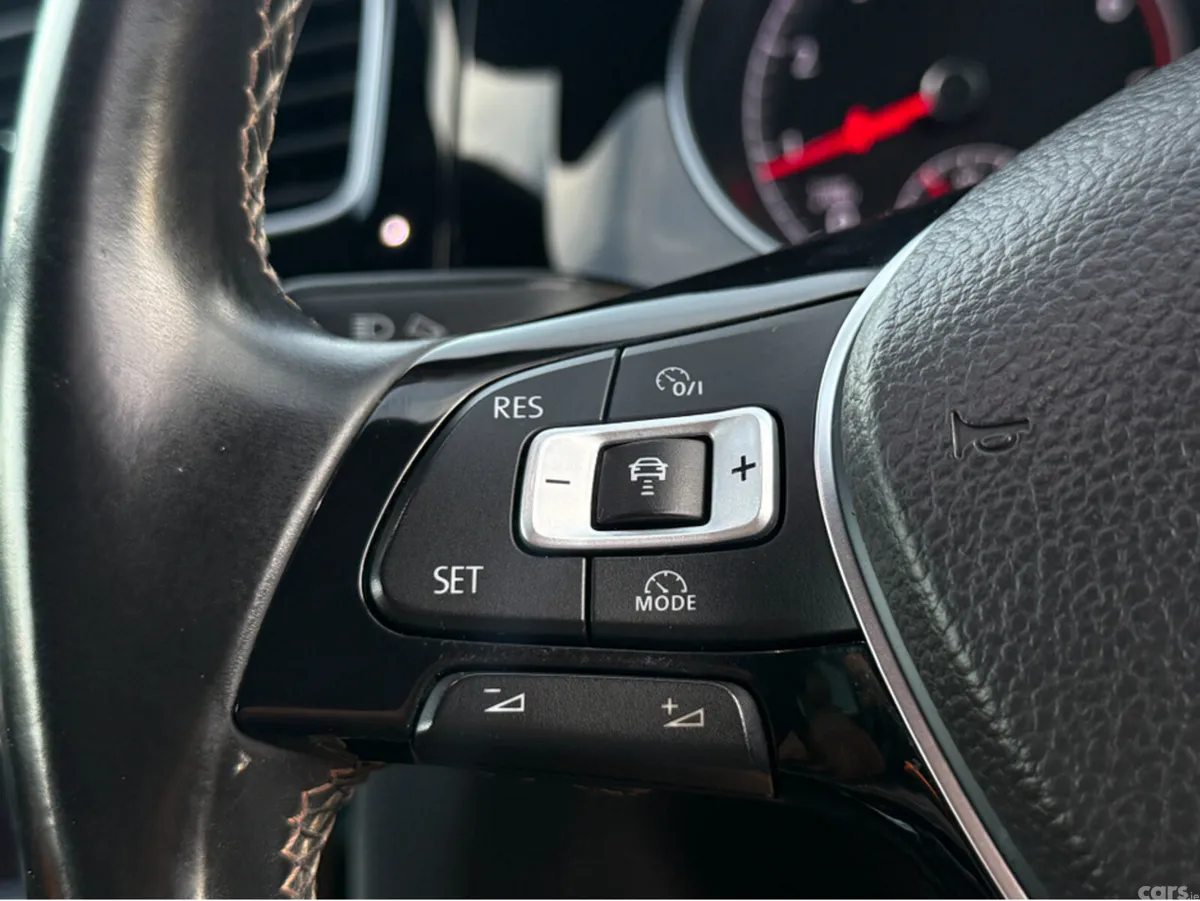 Volkswagen Golf Hatchback, Petrol, 2015, Black