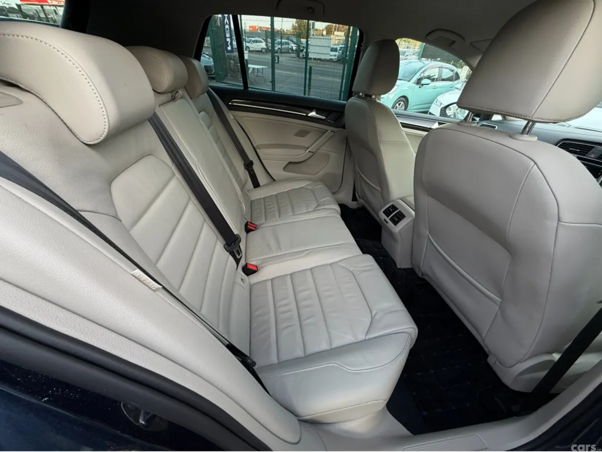 Volkswagen Golf Hatchback, Petrol, 2015, Blue