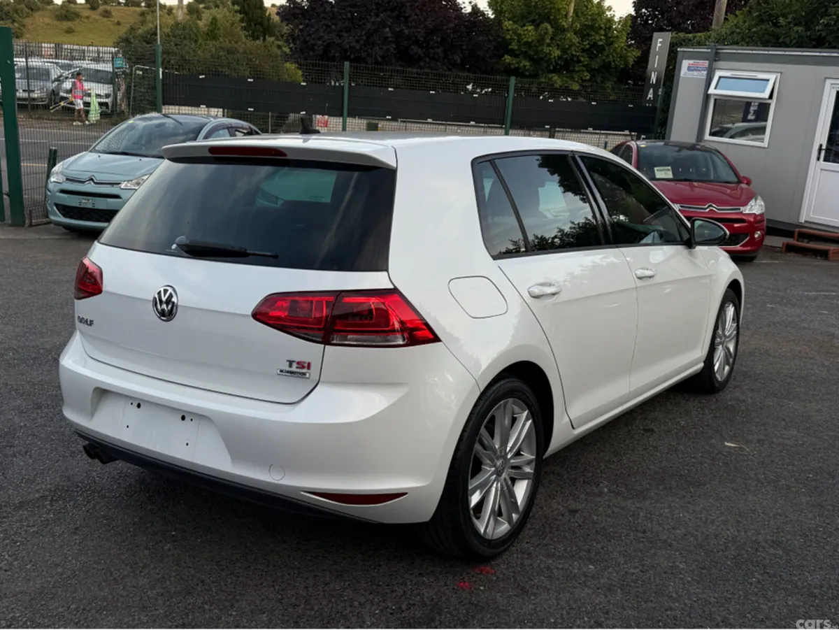 Volkswagen Golf Hatchback, Petrol, 2015, White