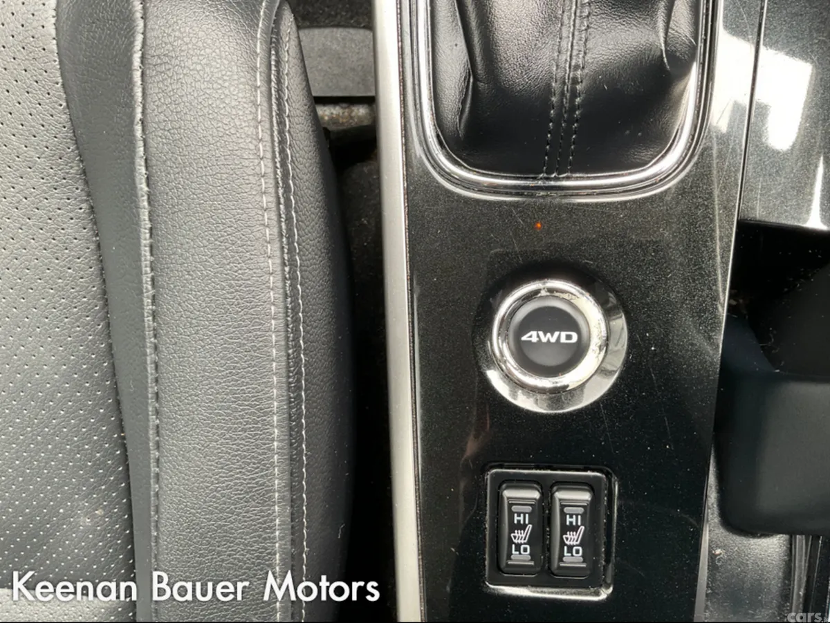 Mitsubishi Outlander Estate, Diesel, 2019, Grey